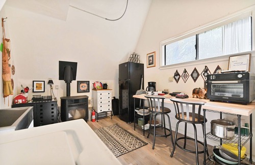 Hathaway Pines Apartamento | Cozy 1-bedroom Loft Apartment in Stanislaus National Forest by Historic Murphys