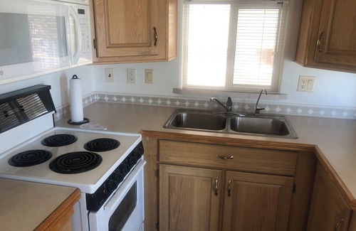 Foothills Casa | Cozy 1-bedroom mobile home in Yuma Foothills. Additional screened Arizona Room