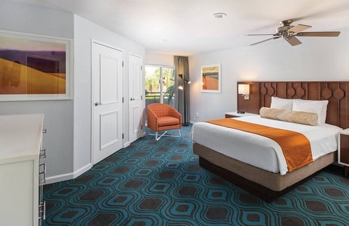 Old Las Palmas Complejo | Cozy 1-bedroom resort with AC, fitness room & pool in beautiful Palm Springs