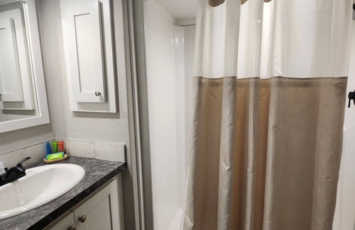 Hardeeville Complejo | Cozy 1-bedroom resort with Loft, WIFI, fitness room in welcoming Hardeeville