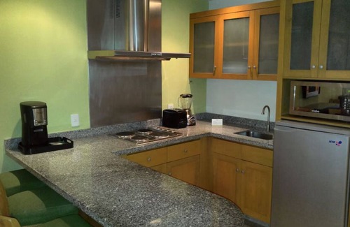 Las Jarretaderas Complejo | Cozy 1-bedroom Suite with fitness room, AC in charming Nuevo Vallarta