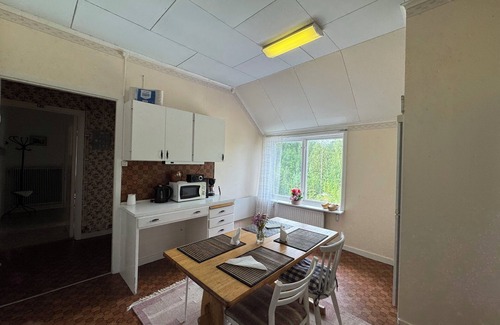 Ramsjo Apartamento | Cozy 1-bedroom apartment in Hedsjö - Near hiking and fishing