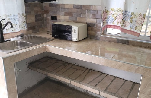 Yallahs Apartamento | Fantastic apartment in Aeolus Valley sleeps 7