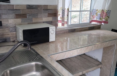 Yallahs Apartamento | Fantastic apartment in Aeolus Valley sleeps 7