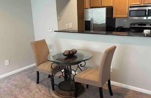 Uptown Apartamento | Cozy 1 br Apt with jetted tub near Galleria