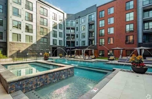 Soulard Apartamento | Cozy 1 BR City Garden Garage Parking Gym W&D