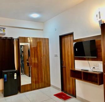 Indore Apartamento | Cozy 1 RK apartment
