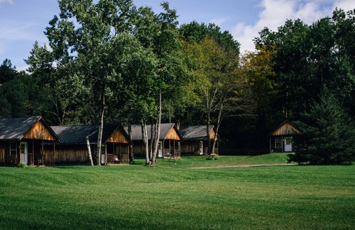Blodgett Mills Cabina | COZY 1 room cabin with bathroom