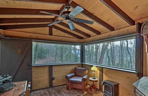 Balsam Cabina | Cozy 1850’s Log Cabin: Hike & Explore the Outdoors