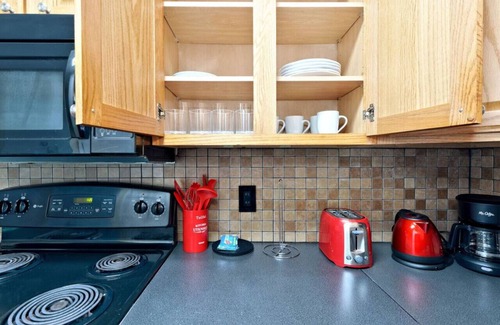Highline Apartamento | Cozy 1b1b APT#5 BD37 @S Seattle | Close to Airport