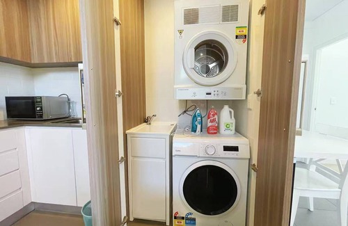 Burwood Apartamento | Cozy 1B1B in Burwood CBD