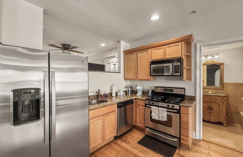 Old City Apartamento | Cozy 1BD | Old City | 2Beds | Independence Hall