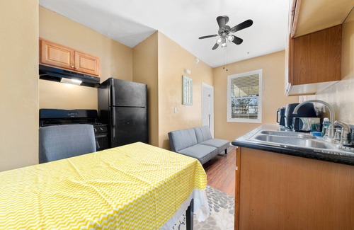 Southeastern Sacramento Apartamento | Cozy 1bdr/1br near downtown