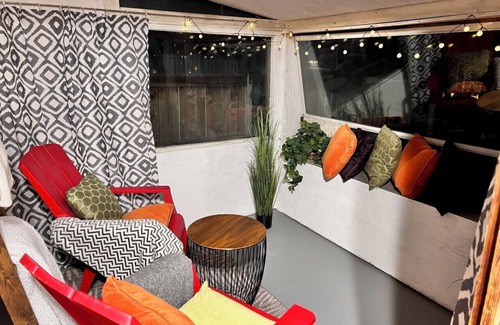 Bankview Apartamento | "COZY" 1BR and 1 BATH Suite in Bankview