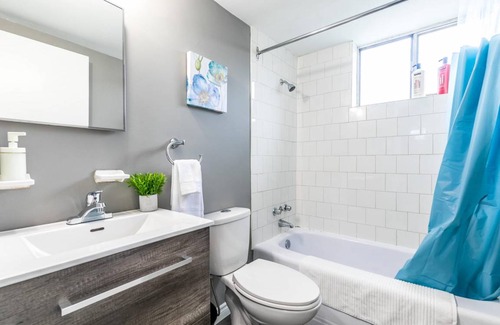 Rosedale Apartamento | Cozy 1BR Apartment w/ King Bed - near DT Hamilton!