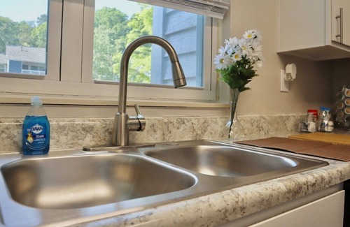 Sandy Springs Apartamento | Cozy 1BR Apartment in Sandy Springs, Atlanta – Prime Location with Free Parking!