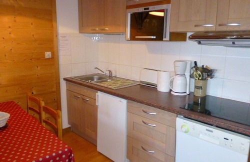 Jeux Apartamento | Apartamento acogedor de 2 ambientes para 4 personas, cerca de pistas y centro comercial en L'Alpe d'Huez
