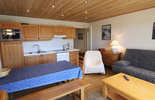 Jeux Apartamento | Apartamento ideal frente a pistas, cerca del centro, 2 piezas, 6 pers., balcón, parking, L'Alpe d'Huez
