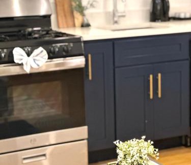 Downtown Apartamento | Cozy 1BR Apt Downtown Steps from Convention Center