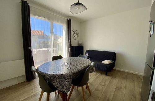 Itxassou Apartamento | Cómodo apartamento T1 bis en Itxassou: jardín privado, parking, internet. Ideal para 2 personas.