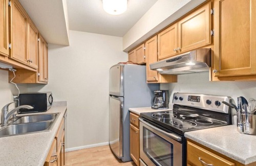 Paradise Valley Village Casa | Cozy 1BR Condo w/Gym, Pool & Hot Tub Access