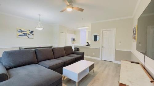 Central Myrtle Beach Apartamento | Cozy 1BR Condo with Pool Access Sleeps 4