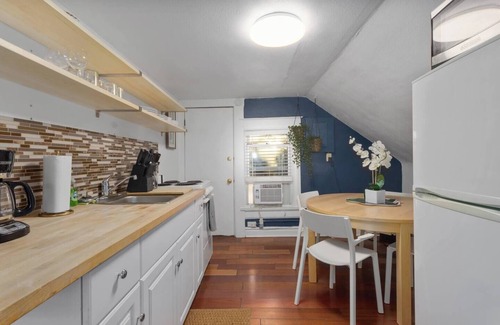 Southmoreland Apartamento | Cozy 1BR in Historic Triplex 11