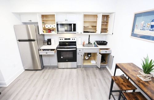 Petworth Cama Y Desayuno | Cozy 1BR in Trendy D.C. Area | Stunning Views