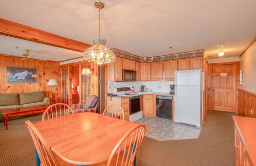 Jackman Cabina | Cozy 1BR Lodge – Fall & Winter Retreat in Jackman