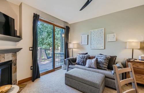 The Highlands Casa | Cozy 1BR Near Trails with Shuttle to Slopes and Town