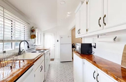North Beach Apartamento | Cozy 1st Level Beach House - Walk Everywhere