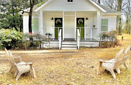 Church Street Apartamento | Cozy 2/1 Duplex 10 minutes from ATL Airport- Unit B