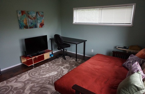 Oak Knoll - Redwood Park Casa | Acogedora unidad privada de 2 bd y 1 bt en Redwood City, perfecta para profesionales que viajan