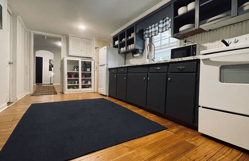 Waterloo Casa | Cozy 2 Bd Cottage in Lake Greenwood Community