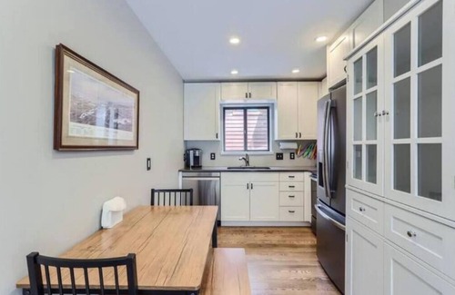 Lower Arapahoe Casa | Cozy 2 BDR Home in Boulder with Hot Tub