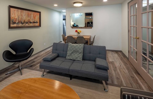 West Seattle Casa | Cozy 2-bed/1ba daylight basement, Sleeps 6, 2 miles from Alki Beach