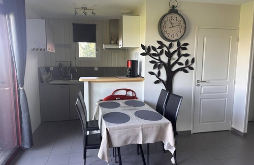 Meillard Cabaña | Casa rural ideal para familias y amigos con terraza, juegos infantiles, aire acondicionado y WiFi