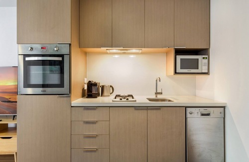 Fitzroy North Apartamento | Apartamento moderno y limpio a 15 minutos de la ciudad en tranvía