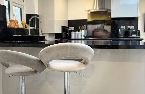 Lacey Green Casa | Cozy 2 Bed Property in High Wycombe Tn