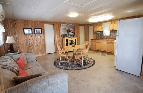 Stokes Bay Cabaña | Cozy 2 bed rooms with bunkie cottage. 20 mins way from tobermory.
