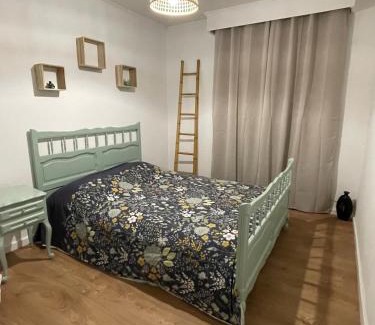 La Celle-sous-Gouzon Apartamento | Cozy 2 bedroom apartment