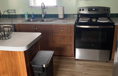 Wright Casa | Cozy 2-bedroom mobile home with AC and WiFi in wonderful Fort Walton Beach