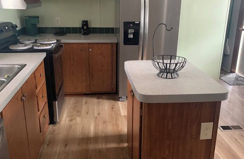 Wright Casa | Cozy 2-bedroom mobile home with AC and WiFi in wonderful Fort Walton Beach