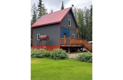 North Pole Cabina | Cozy 2 bedroom, 1.5 bathrooms located in North Pole Alaska