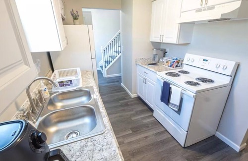 Erlanger Apartamento | Cozy 2-bedroom, 2 bath in charming Central location near Cincinnati