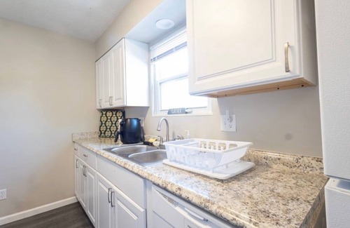 Erlanger Apartamento | Cozy 2-bedroom, 2 bath in charming Central location near Cincinnati