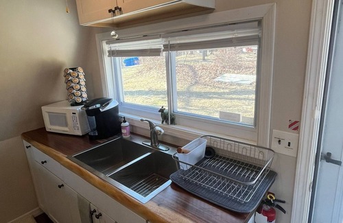 Como Cabina | Cozy 2-bedroom Aframe in charming Lake Geneva with a hot tub and fireplace