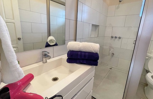 Port of Spain Casa | Cozy 2 Bedroom Apartment / Gated Community / Maraval