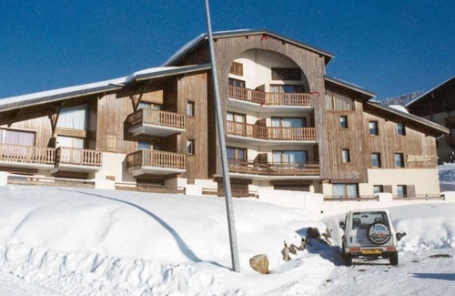Crest-Voland Apartamento | Apartamento acogedor para 4 personas, 2 habitaciones, terraza, parking y proximidad a juegos olímpicos