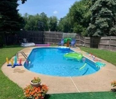 North Andover Apartamento | Cozy 2-Bedroom Apartment with Summer Pool Access
